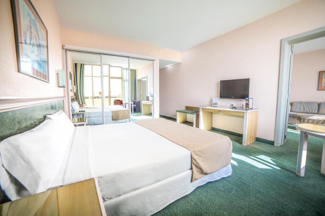 Hotel Beatriz Costa &