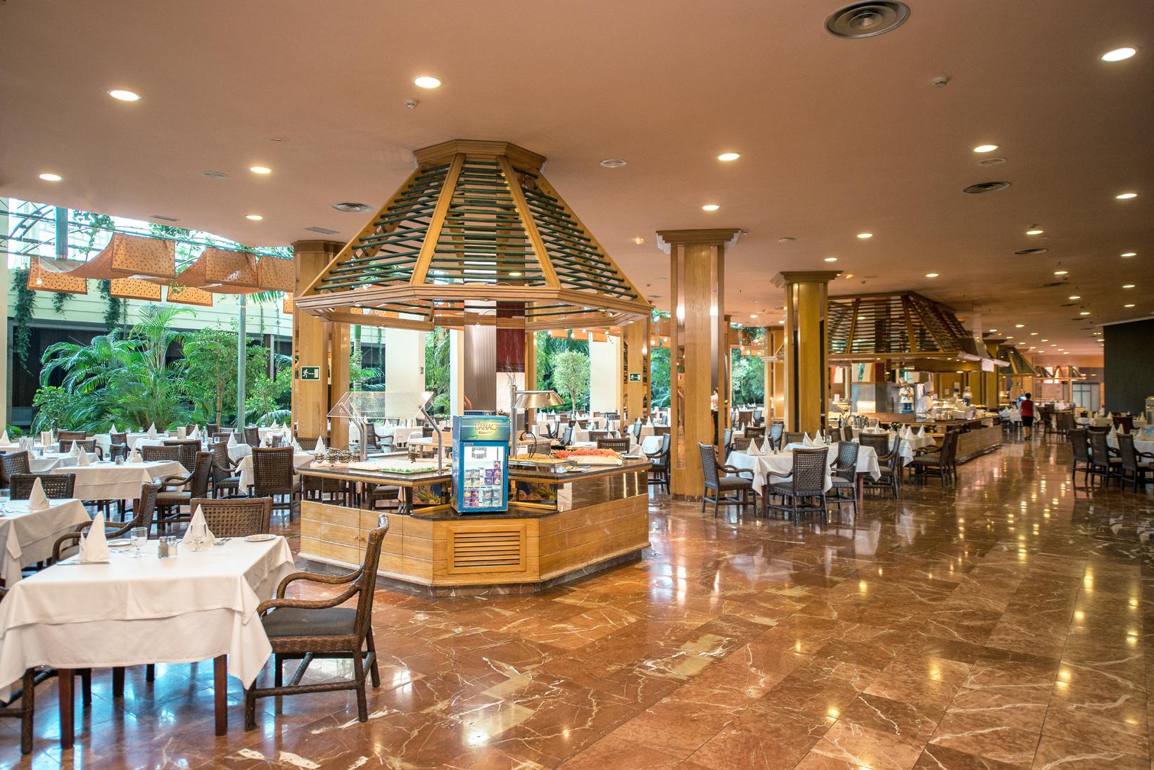 Beatriz Costa & Hotel Costa Teguise